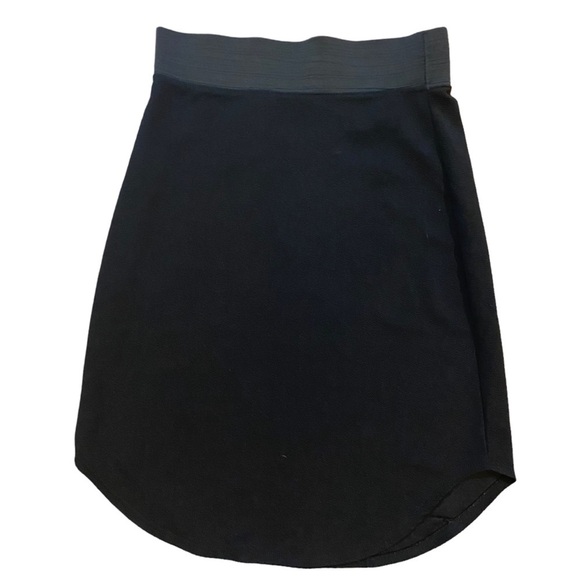 “Got To Have It” Black Midi Waist Skirt - Picture 2 of 9